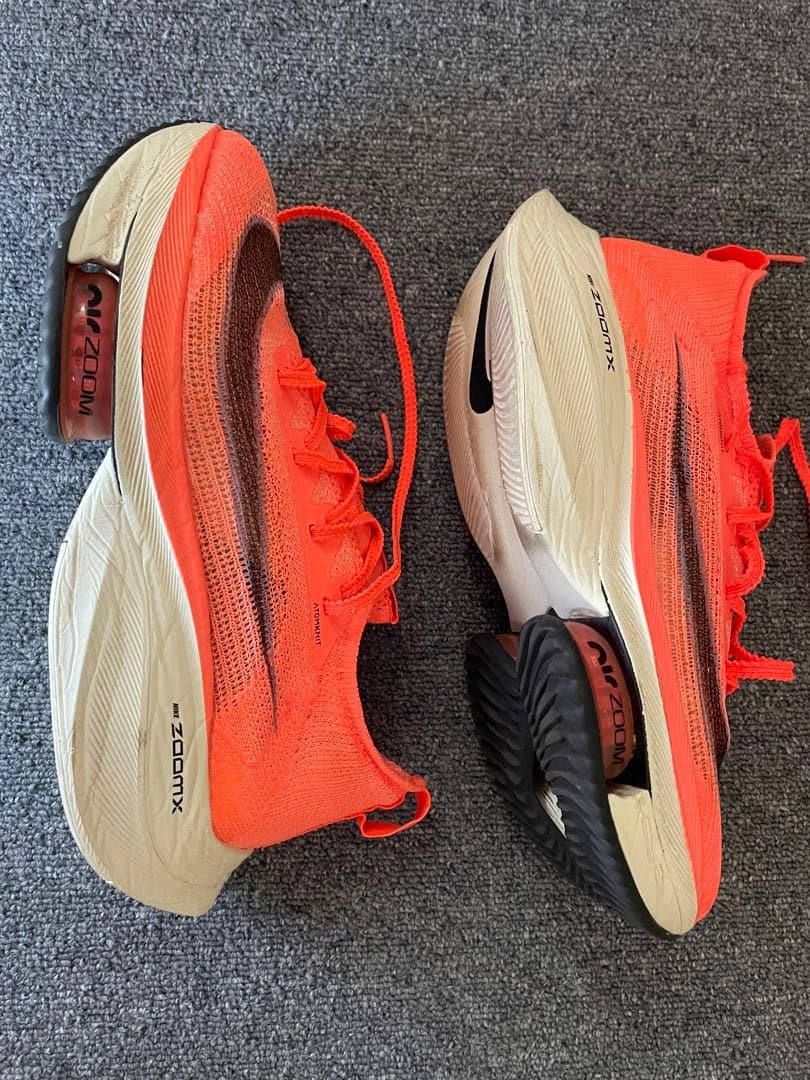 スパイク・シューズ Nike ZoomX